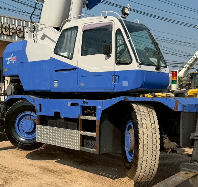 ขายรถเครน TADANO GR250N-2 (ขนาด 25 ตัน) ปี 2010 นำเข้าจากญี่ปุ่น พร้อมใช้ มีVDOการทำงานครับ