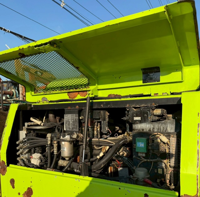 ขายรถปูยาง NIIGATA NF30CVDM (ขนาด 3 เมตร) นำเข้าจากญี่ปุ่น พร้อมใช้ มีVDOการทำงานครับ ขายรถปูยาง NIIGATA NF30CVDM (ขนาด 3 เมตร) นำเข้าจากญี่ปุ่น พร้อมใช้ มีVDOการทำงานครับ