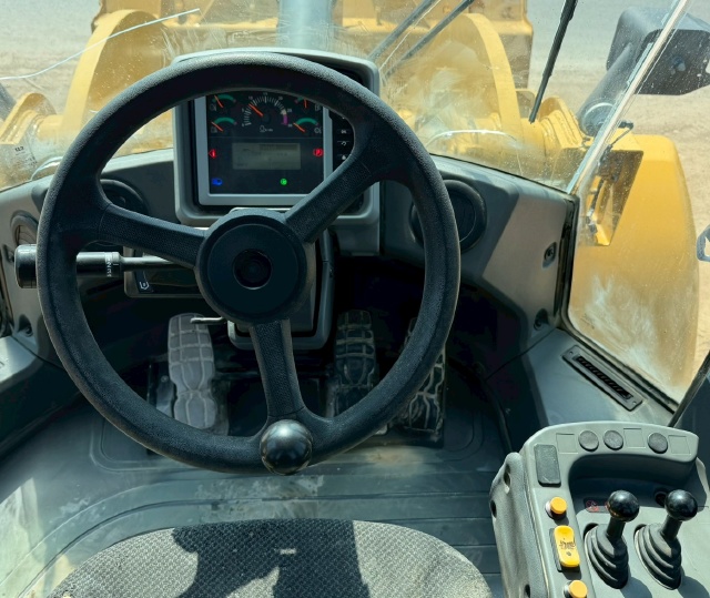 ขายรถตักล้อยาง CAT 950K ปี 2016 นำเข้าจากญี่ปุ่น พร้อมใช้ มีVDOการทำงานครับ