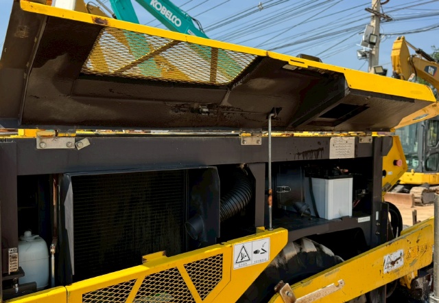 ขายรถปูยาง SUMITOMO HB31W-5B ปี 2009 (ขนาด 3.1 เมตร) นำเข้าจากญี่ปุ่น พร้อมใช้ มีVDOการทำงานครับ ขายรถปูยาง SUMITOMO HB31W-5B ปี 2009 (ขนาด 3.1 เมตร) นำเข้าจากญี่ปุ่น พร้อมใช้ มีVDOการทำงานครับ