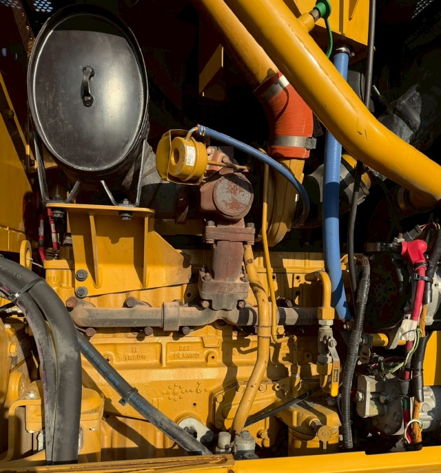 ขายรถเกรด CAT 140M ปี 2010 นำเข้าจากอเมริกาพร้อมใช้ มีVDOการทำงานครับ