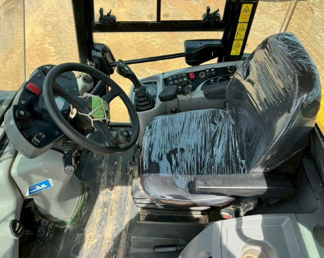 ขายรถตักล้อยาง CAT 910K ปี 2015 พร้อมใช้ มีVDOการทำงานครับ