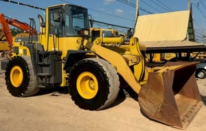 ขายรถตักล้อยาง KOMATSU WA350-3E นำเข้าจากญี่ปุ่น พร้อมใช้ มีVDOการทำงานครับ ขายรถตักล้อยาง KOMATSU WA350-3E นำเข้าจากญี่ปุ่น พร้อมใช้ มีVDOการทำงานครับ