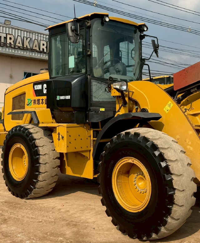 ขายรถตักล้อยาง CAT 930M ปี 2016 นำเข้าจากญี่ปุ่น พร้อมใช้ มีVDOการทำงานครับ ขายรถตักล้อยาง CAT 930M ปี 2016 นำเข้าจากญี่ปุ่น พร้อมใช้ มีVDOการทำงานครับ