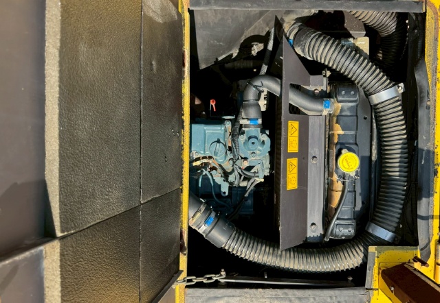 ขายรถปูยาง SUMITOMO HB31W-5B ปี 2009 (ขนาด 3.1 เมตร) นำเข้าจากญี่ปุ่น พร้อมใช้ มีVDOการทำงานครับ ขายรถปูยาง SUMITOMO HB31W-5B ปี 2009 (ขนาด 3.1 เมตร) นำเข้าจากญี่ปุ่น พร้อมใช้ มีVDOการทำงานครับ