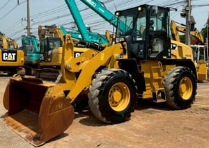 ขายรถตักล้อยาง CAT 910K ปี 2015 พร้อมใช้ มีVDOการทำงานครับ