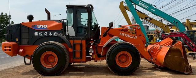 ขายรถตักล้อยาง HITACHI ZW310-6 ปี 2018 นำเข้าจากญี่ปุ่น พร้อมใช้ มีVDOการทำงานครับ ขายรถตักล้อยาง HITACHI ZW310-6 ปี 2018 นำเข้าจากญี่ปุ่น พร้อมใช้ มีVDOการทำงานครับ