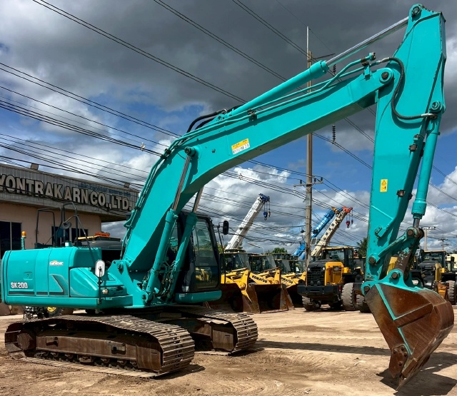 ขายรถขุด KOBELCO SK200 MARK 9 ปี 2015 พร้อมใช้ มีVDOการทำงานครับ