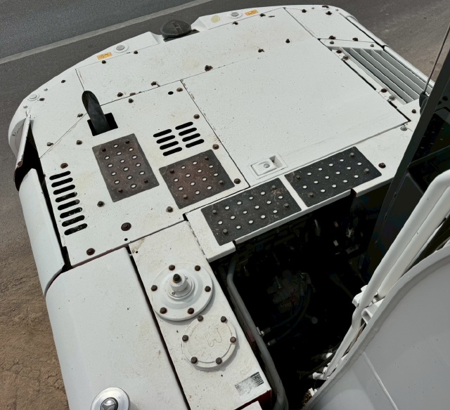 ขายรถขุด HITACHI ZX140W-3 ปี 2012 หัวคีบ นำเข้าจากญี่ปุ่น พร้อมใช้ มีVDOการทำงานครับ ขายรถขุด HITACHI ZX140W-3 ปี 2012 หัวคีบ นำเข้าจากญี่ปุ่น พร้อมใช้ มีVDOการทำงานครับ