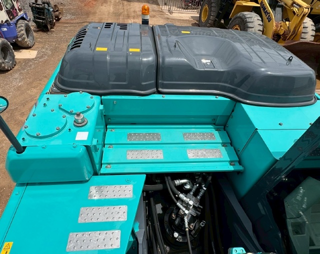 ขายรถขุด KOBELCO SK200 MARK 10 ปี 2020 นำเข้าจากญี่ปุ่น พร้อมใช้ มีVDOการทำงานครับ