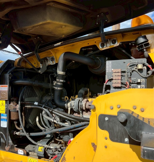 ขายรถตักล้อยาง CAT 910K ปี 2015 แขนยาวพิเศษ พร้อมใช้ มีVDOการทำงานครับ