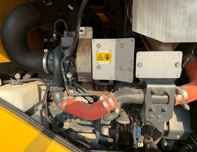 ขายรถตักล้อยาง KOMATSU WA320-7 ปี 2016 นำเข้าจากญี่ปุ่น พร้อมใช้ มีVDOการทำงานครับ