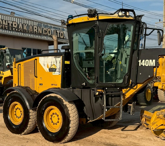 ขายรถเกรด CAT 140M ปี 2010 นำเข้าจากอเมริกาพร้อมใช้ มีVDOการทำงานครับ