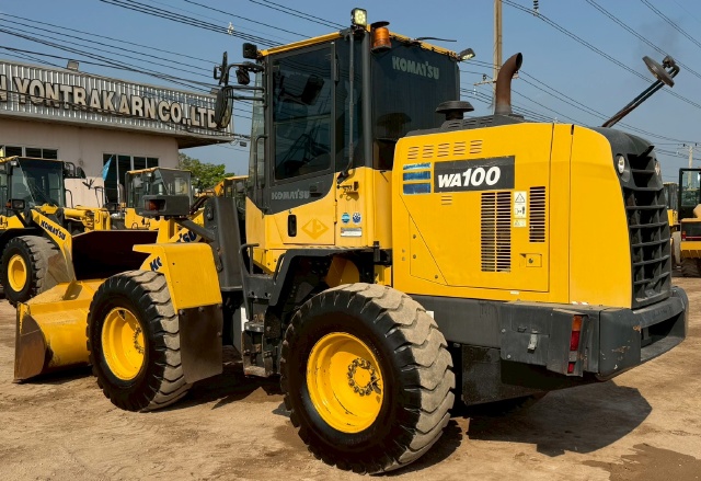 ขายรถตักล้อยาง KOMATSU WA100-8 ปี 2018 นำเข้าจากญี่ปุ่น พร้อมใช้ มีVDOการทำงานครับ