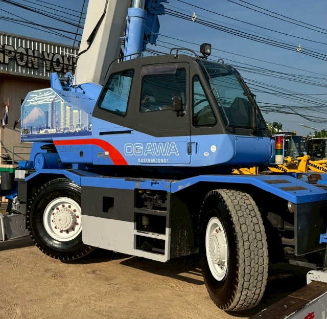 ขายรถเครน TADANO GR250N-1 (ขนาด 25 ตัน) ปี 2005 นำเข้าจากญี่ปุ่น พร้อมใช้ มีVDOการทำงานครับ ขายรถเครน TADANO GR250N-1 (ขนาด 25 ตัน) ปี 2005 นำเข้าจากญี่ปุ่น พร้อมใช้ มีVDOการทำงานครับ