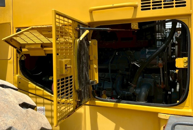 ขายรถตักล้อยาง KOMATSU WA500-3นำเข้าจากญี่ปุ่น พร้อมใช้ มีVDOการทำงานครับ