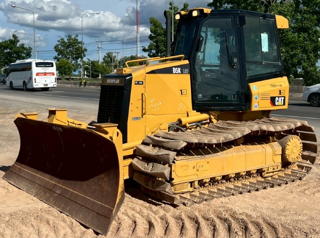 ขายรถดันดิน CAT D5K ปี 2010 พร้อมใช้ มีVDOการทำงานครับ