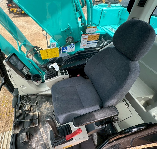 ขายรถขุด KOBELCO SK200 MARK 10 ปี 2020 นำเข้าจากญี่ปุ่น พร้อมใช้ มีVDOการทำงานครับ
