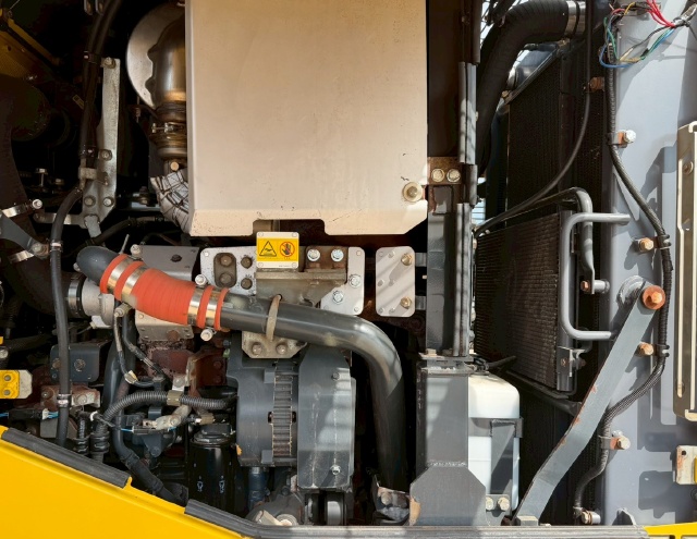 ขายรถตักล้อยาง KOMATSU WA200-8 ปี 2020 แขนยาวพิเศษ นำเข้าจากญี่ปุ่น พร้อมใช้ มีVDOการทำงานครับ ขายรถตักล้อยาง KOMATSU WA200-8 ปี 2020 แขนยาวพิเศษ นำเข้าจากญี่ปุ่น พร้อมใช้ มีVDOการทำงานครับ