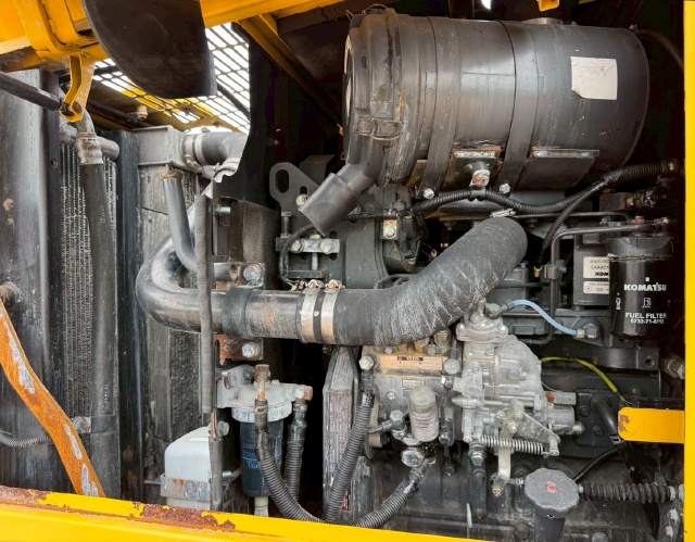 ขายรถตักล้อยาง KOMATSU WA100-5 นำเข้าจากญี่ปุ่น พร้อมใช้ มีVDOการทำงานครับ