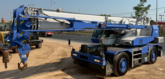 ขายรถเครน TADANO GR250N-2 (ขนาด 25 ตัน) ปี 2010 นำเข้าจากญี่ปุ่น พร้อมใช้ มีVDOการทำงานครับ