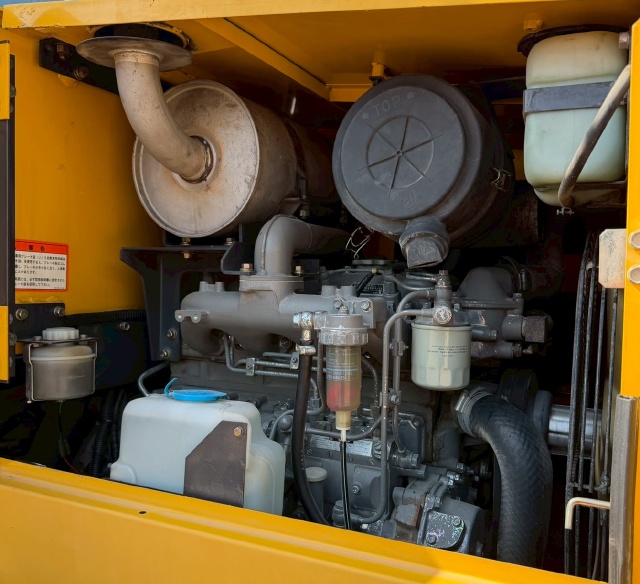 ขายรถตักล้อยาง TCM L13-3 ปี 2006 นำเข้าจากญี่ปุ่น พร้อมใช้ มีVDOการทำงานครับ ขายรถตักล้อยาง TCM L13-3 ปี 2006 นำเข้าจากญี่ปุ่น พร้อมใช้ มีVDOการทำงานครับ