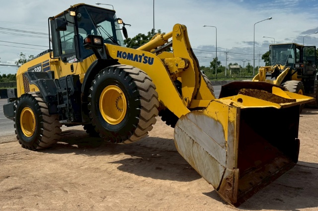 ขายรถตักล้อยาง KOMATSU WA320-8 ปี 2019 พร้อมใช้ มีVDOการทำงานครับ