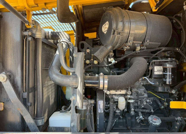 ขายรถตักล้อยาง KOMATSU WA150-5 นำเข้าจากญี่ปุ่น พร้อมใช้ มีVDOการทำงานครับ