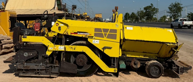 ขายรถปูยาง HANTA F1432W3 ปี 2012 (ขนาด 3.1 เมตร) นำเข้าจากญี่ปุ่น พร้อมใช้ มีVDOการทำงานครับ ขายรถปูยาง HANTA F1432W3 ปี 2012 (ขนาด 3.1 เมตร) นำเข้าจากญี่ปุ่น พร้อมใช้ มีVDOการทำงานครับ