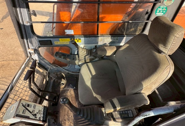 ขายรถเครน HITACHI EX60T-2 (ขนาด 4.9 ตัน) นำเข้าจากญี่ปุ่น พร้อมใช้ มีVDOการทำงานครับ