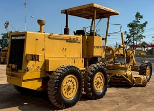 ขายรถเกรด MITSUBISHI MG300 นำเข้าจากญี่ปุ่น พร้อมใช้ มีVDOการทำงานครับ