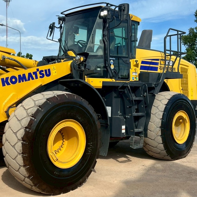 ขายรถตักล้อยาง KOMATSU WA470-10 ปี 2021 นำเข้าจากญี่ปุ่น พร้อมใช้ มีVDOการทำงานครับ
