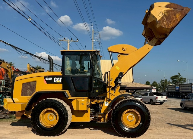 ขายรถตักล้อยาง CAT 930M ปี 2018 นำเข้าจากญี่ปุ่น พร้อมใช้ มีVDOการทำงานครับ