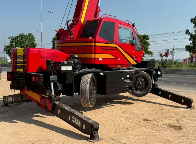 ขายรถเครน TADANO GR100N-1 (ขนาด 10 ตัน) ปี 2006 นำเข้าจากญี่ปุ่น พร้อมใช้ มีVDOการทำงานครับ