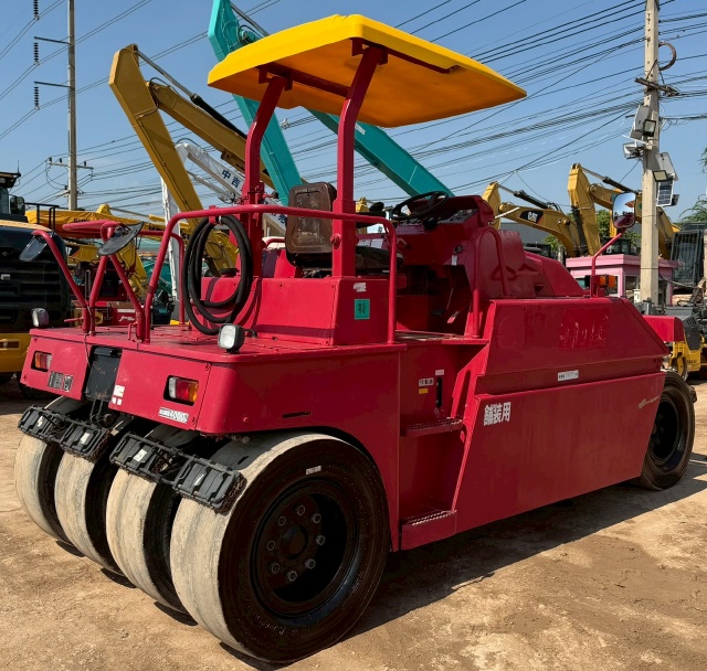 ขายรถบด SAKAI TZ701 ปี 2003 นำเข้าจากญี่ปุ่น พร้อมใช้ มีVDOการทำงานครับ