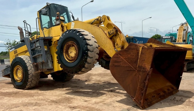 ขายรถตักล้อยาง KOMATSU WA500-3นำเข้าจากญี่ปุ่น พร้อมใช้ มีVDOการทำงานครับ
