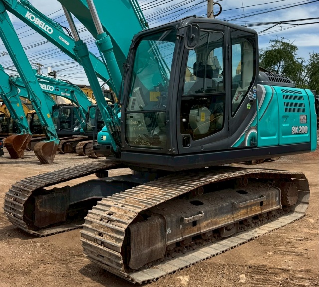ขายรถขุด KOBELCO SK200 MARK 10 ปี 2020 นำเข้าจากญี่ปุ่น พร้อมใช้ มีVDOการทำงานครับ