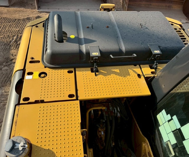 ขายรถขุด CAT 312D ปี 2013 นำเข้าจากญี่ปุ่น พร้อมใช้ มีVDOการทำงานครับ ขายรถขุด CAT 312D ปี 2013 นำเข้าจากญี่ปุ่น พร้อมใช้ มีVDOการทำงานครับ