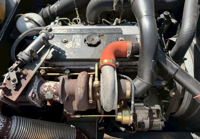 ขายรถเครน TADANO GR120N-1 (ขนาด 12 ตัน) ปี 2005 นำเข้าจากญี่ปุ่น พร้อมใช้ มีVDOการทำงานครับ