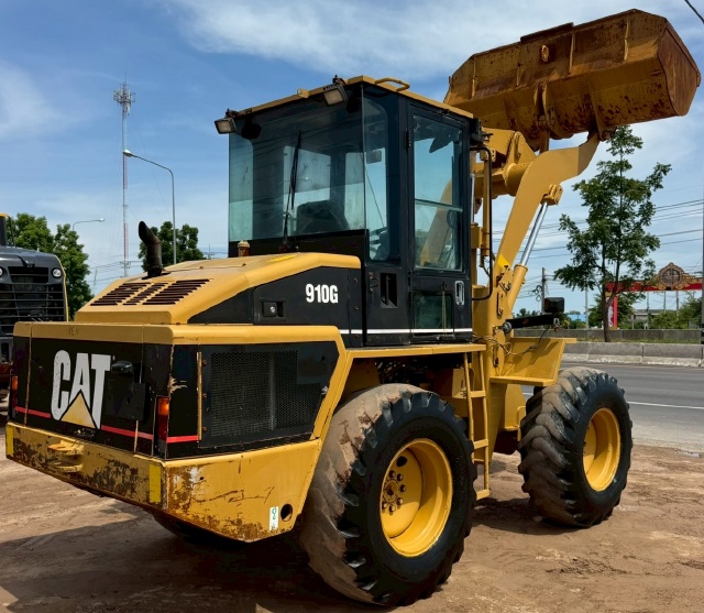 ขายรถตักล้อยาง CAT 910G พร้อมใช้ มีVDOการทำงานครับ