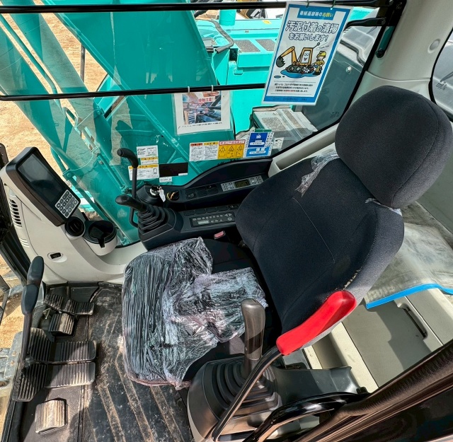 ขายรถขุด KOBELCO SK135SR-3 ปี 2017 นำเข้าจากญี่ปุ่น พร้อมใช้ มีVDOการทำงานครับ