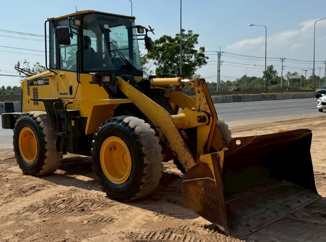 ขายรถตักล้อยาง KOMATSU WA150-6 ปี 2012 นำเข้าจากญี่ปุ่น พร้อมใช้ มีVDOการทำงานครับ