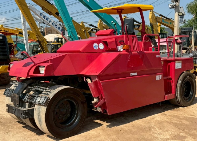 ขายรถบด SAKAI TZ701 ปี 2003 นำเข้าจากญี่ปุ่น พร้อมใช้ มีVDOการทำงานครับ