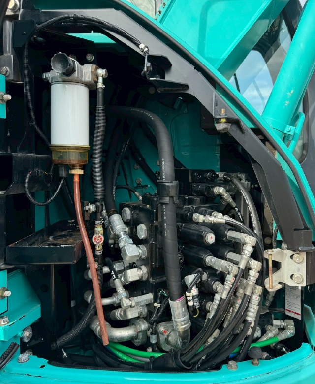 ขายรถขุด KOBELCO SK135SR-2 ปี 2012 นำเข้าจากญี่ปุ่น พร้อมใช้ มีVDOการทำงานครับ