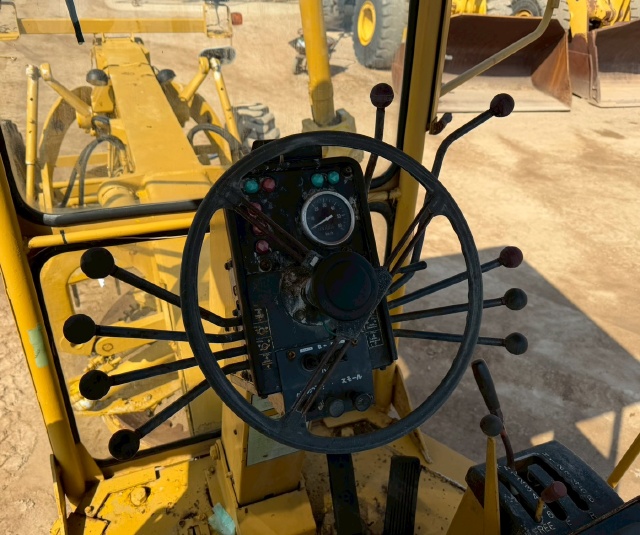 ขายรถเกรด MITSUBISHI MG300 นำเข้าจากญี่ปุ่น พร้อมใช้ มีVDOการทำงานครับ