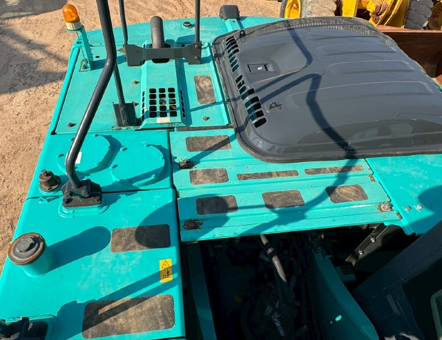 ขายรถขุด KOBELCO SK200 MARK 9 ปี 2015 นำเข้าจากญี่ปุ่น พร้อมใช้ มีVDOการทำงานครับ