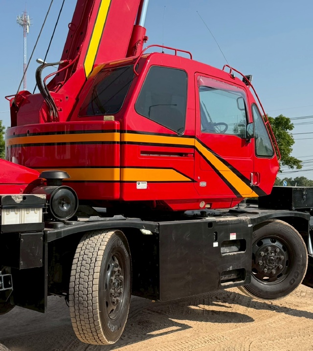 ขายรถเครน TADANO GR100N-1 (ขนาด 10 ตัน) ปี 2006 นำเข้าจากญี่ปุ่น พร้อมใช้ มีVDOการทำงานครับ