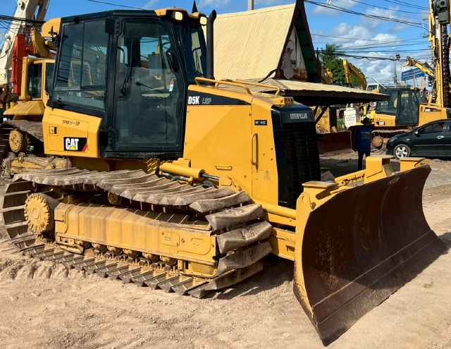 ขายรถดันดิน CAT D5K ปี 2010 พร้อมใช้ มีVDOการทำงานครับ ขายรถดันดิน CAT D5K ปี 2010 พร้อมใช้ มีVDOการทำงานครับ