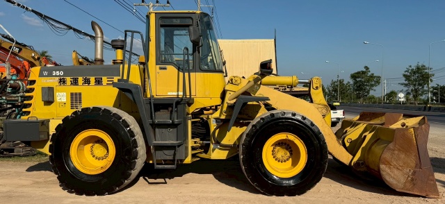 ขายรถตักล้อยาง KOMATSU WA350-3E นำเข้าจากญี่ปุ่น พร้อมใช้ มีVDOการทำงานครับ
