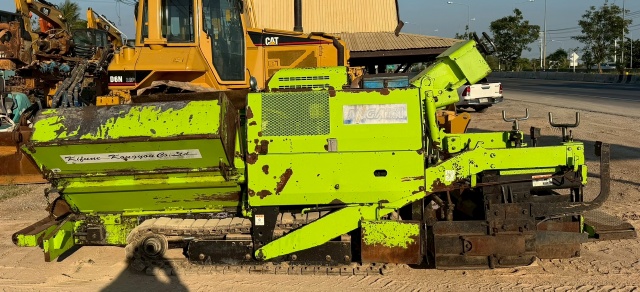 ขายรถปูยาง NIIGATA NF30CVDM (ขนาด 3 เมตร) นำเข้าจากญี่ปุ่น พร้อมใช้ มีVDOการทำงานครับ ขายรถปูยาง NIIGATA NF30CVDM (ขนาด 3 เมตร) นำเข้าจากญี่ปุ่น พร้อมใช้ มีVDOการทำงานครับ